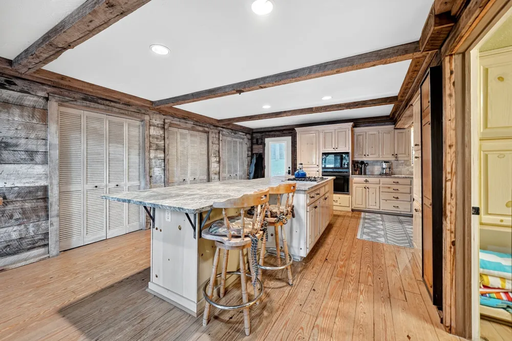 136 King Andrew Court Scroggins, TX 75480