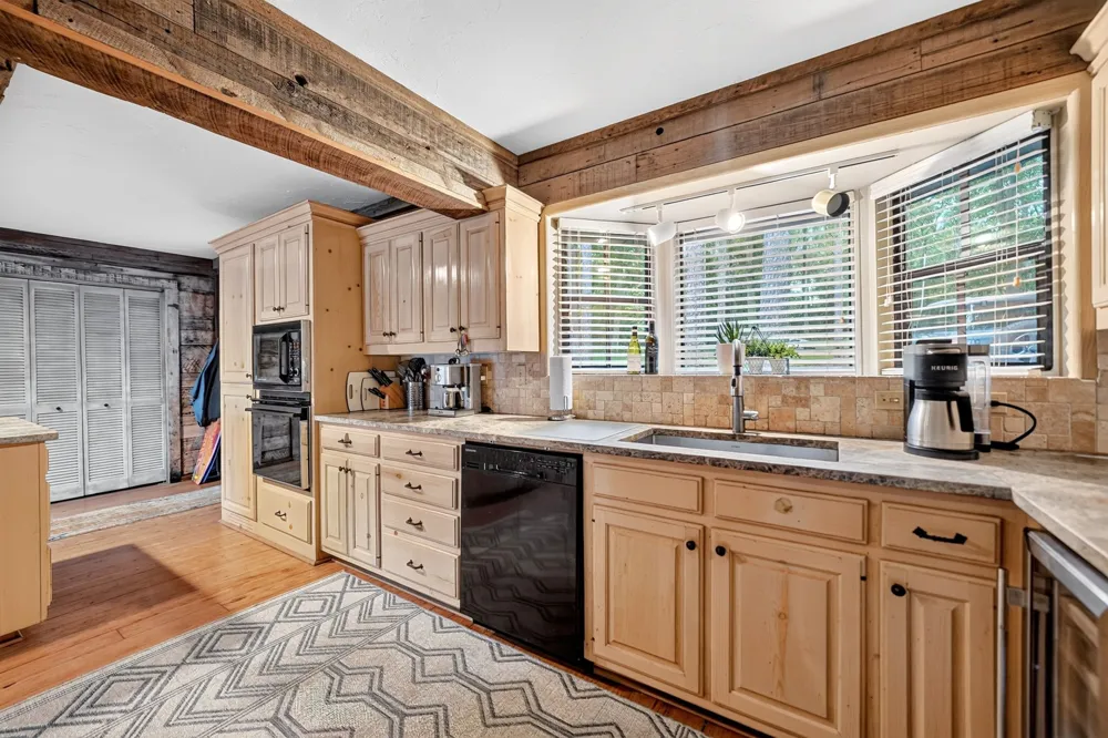 136 King Andrew Court Scroggins, TX 75480