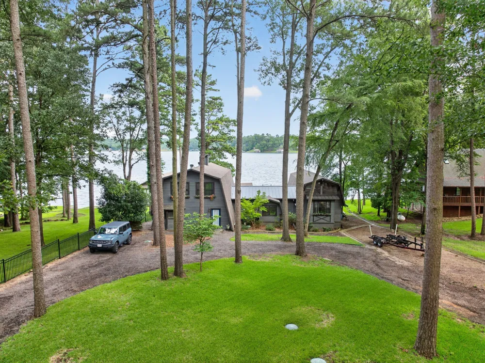 136 King Andrew Court Scroggins, TX 75480