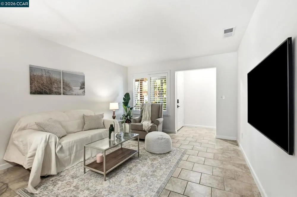 1167 Saint Matthew Pl #102 Concord, CA 94518