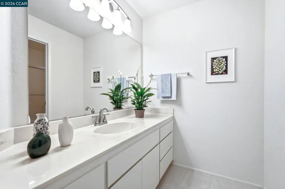 1167 Saint Matthew Pl #102 Concord, CA 94518