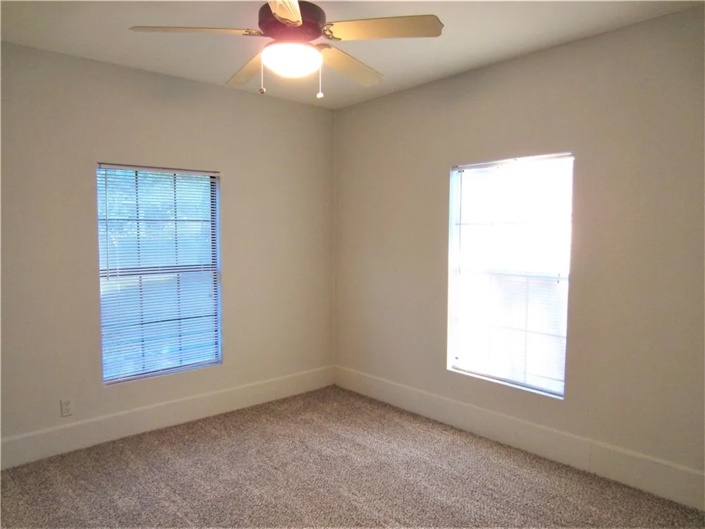1106 Peak Street Denton, TX 76201