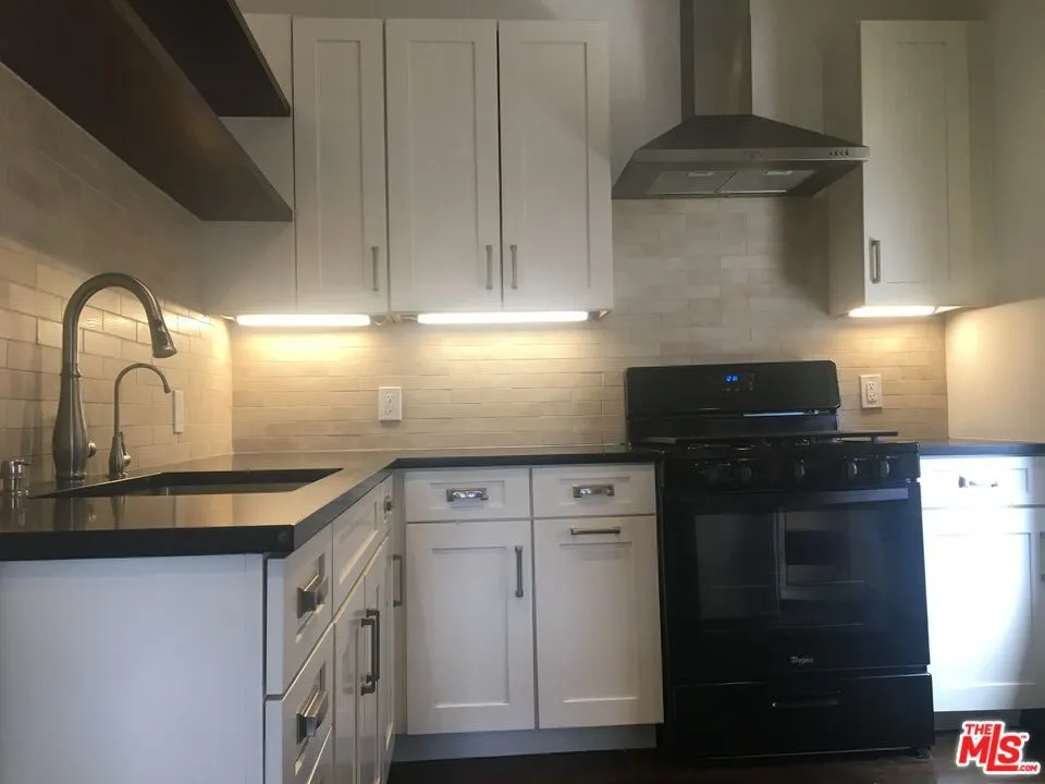 2121 James M Wood Boulevard #201 Los Angeles, CA 90006