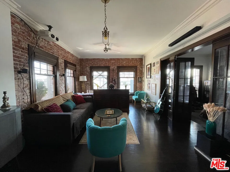 2121 James M Wood Boulevard #201 Los Angeles, CA 90006
