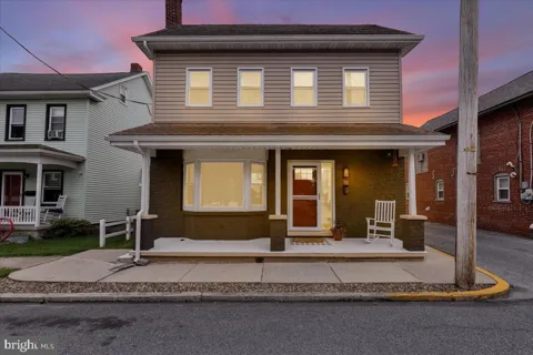 18 E MAPLE STREET