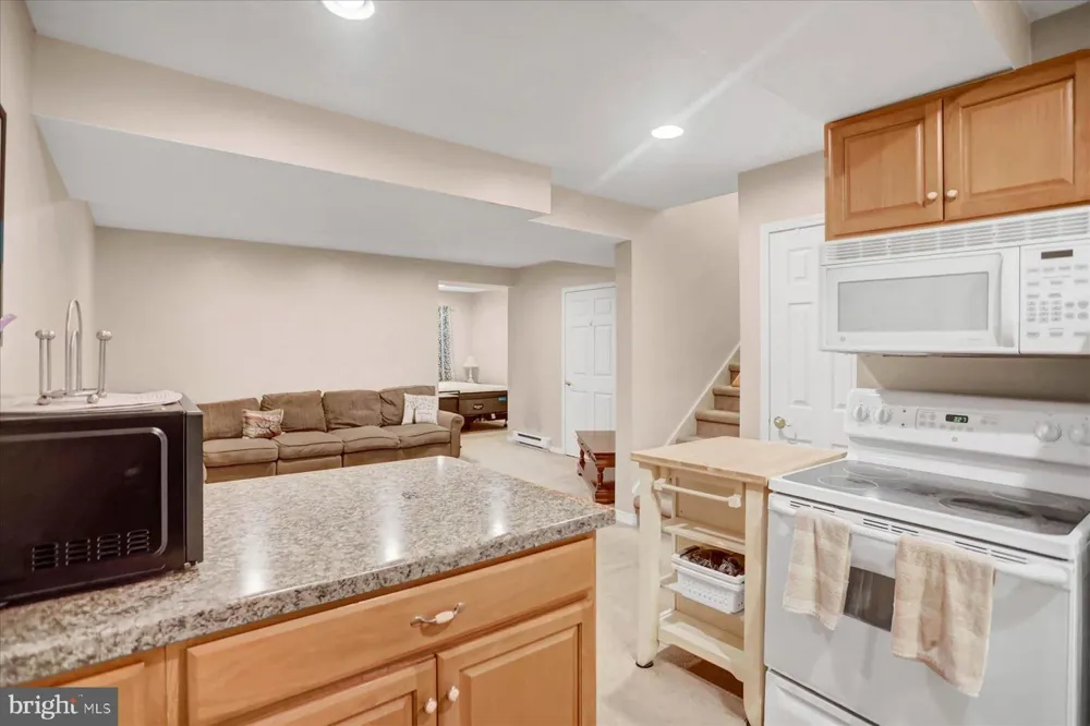 141 QUINCY AVENUE State College, PA 16801