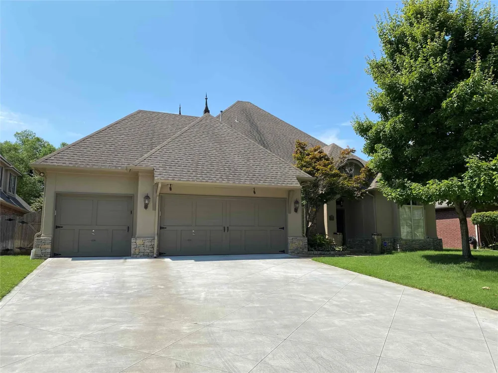 8664 E 103rd Street Tulsa, OK 74133