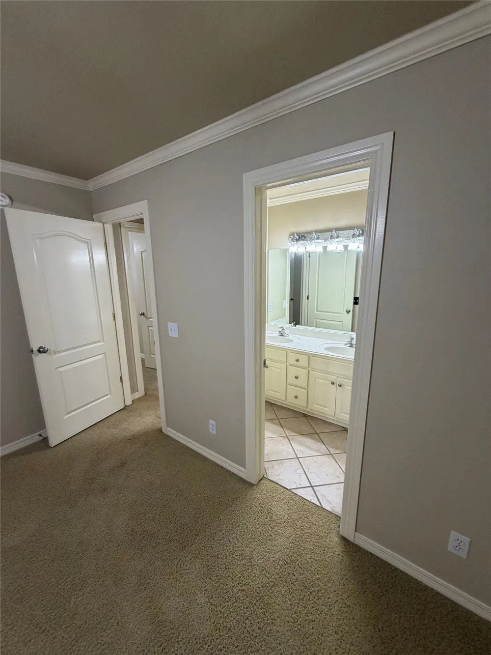 8664 E 103rd Street Tulsa, OK 74133