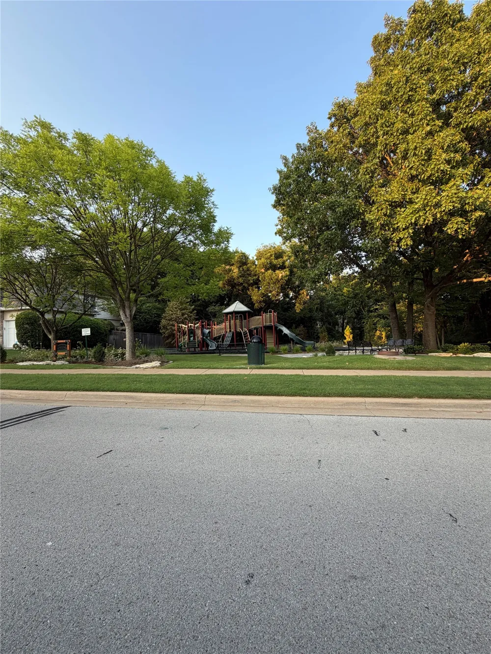 8664 E 103rd Street Tulsa, OK 74133