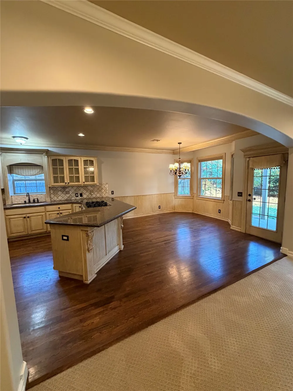 8664 E 103rd Street Tulsa, OK 74133