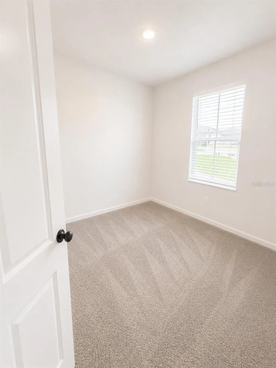 236 HILLCREST DRIVE Dundee, FL 33838