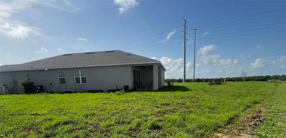 236 HILLCREST DRIVE Dundee, FL 33838