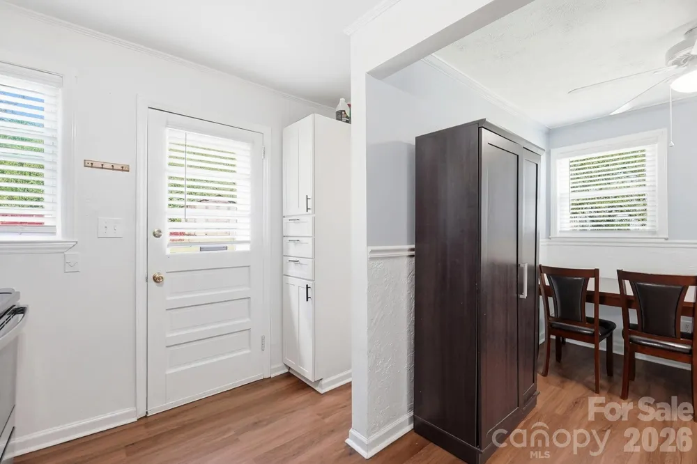 233 Scottie Place Charlotte, NC 28217