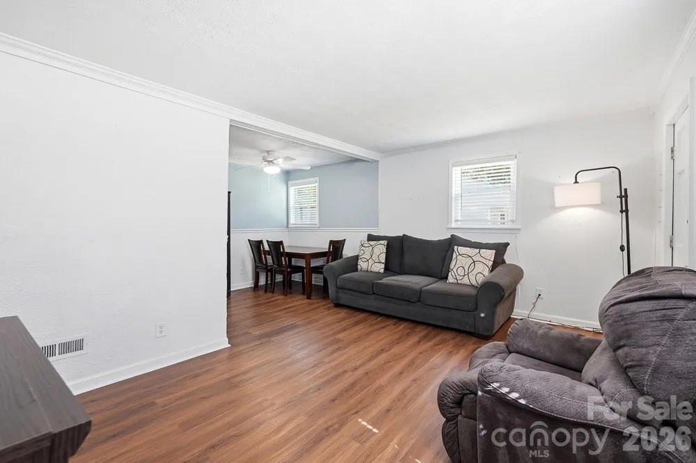 233 Scottie Place Charlotte, NC 28217