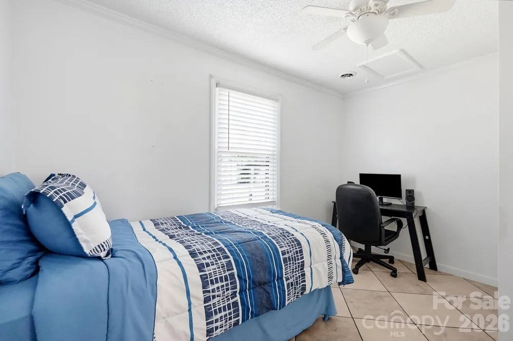 233 Scottie Place Charlotte, NC 28217