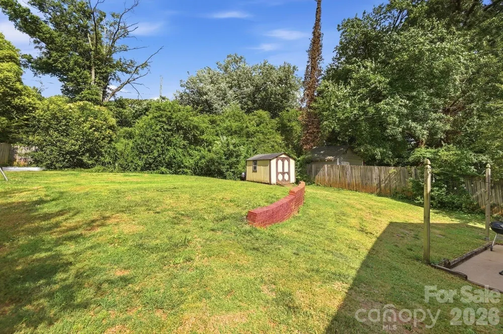 233 Scottie Place Charlotte, NC 28217