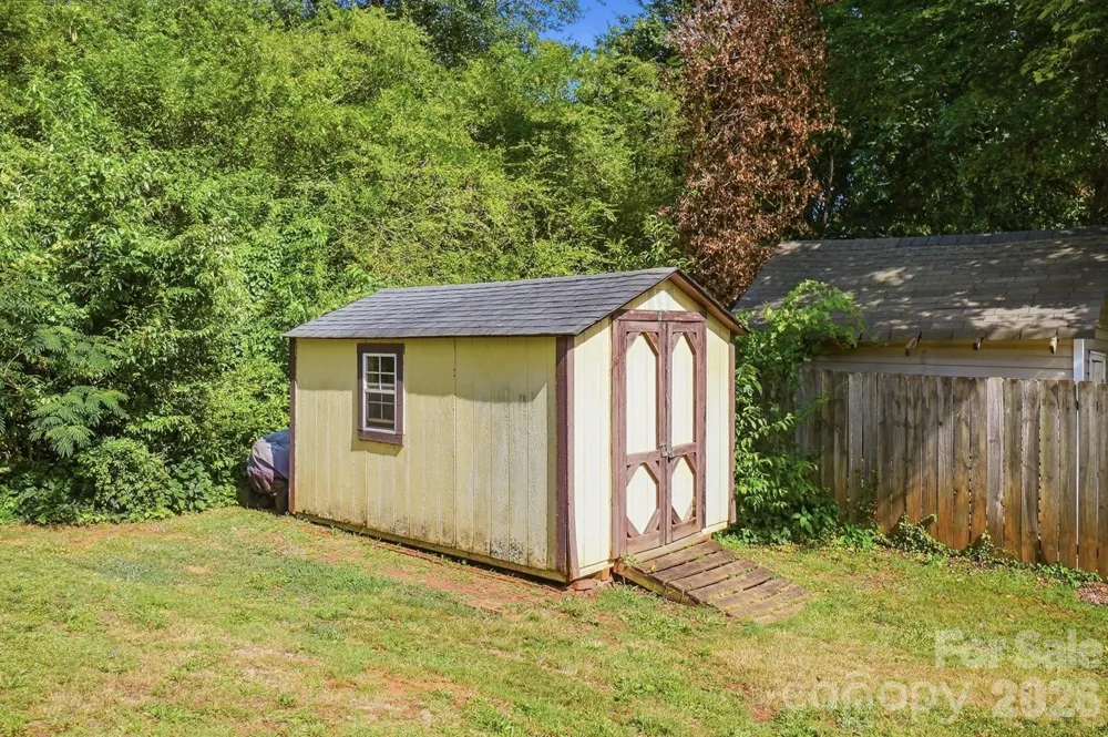 233 Scottie Place Charlotte, NC 28217
