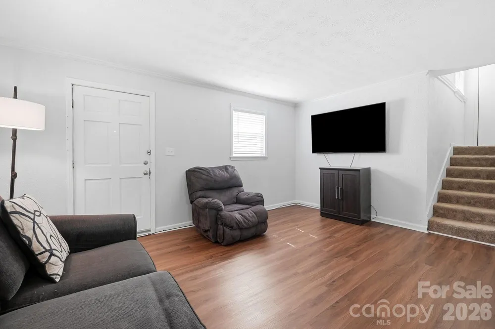 233 Scottie Place Charlotte, NC 28217