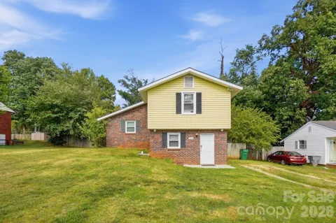 233 Scottie Place
