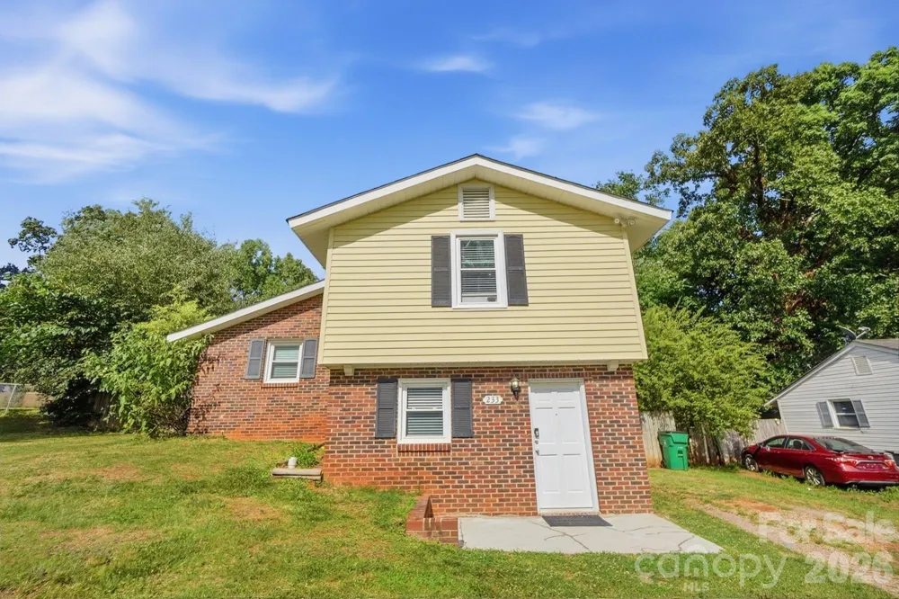 233 Scottie Place Charlotte, NC 28217