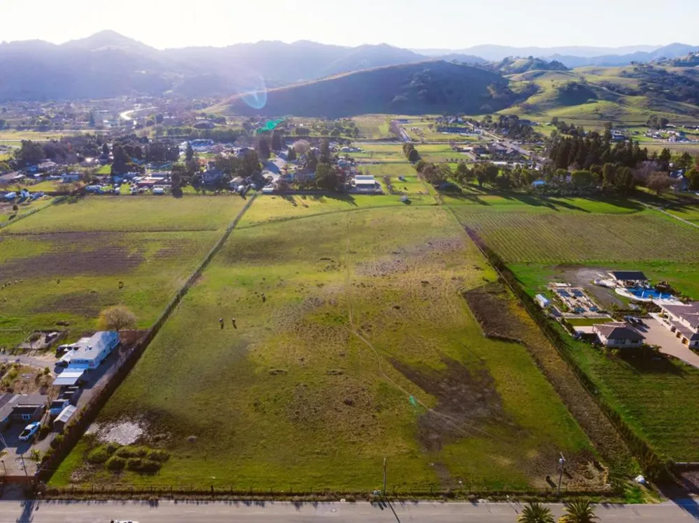 12645 Harding Avenue San Martin, CA 95046