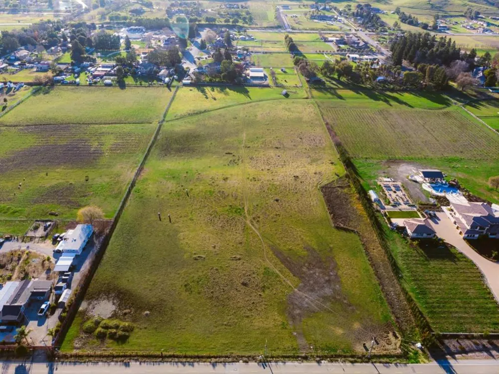 12645 Harding Avenue San Martin, CA 95046
