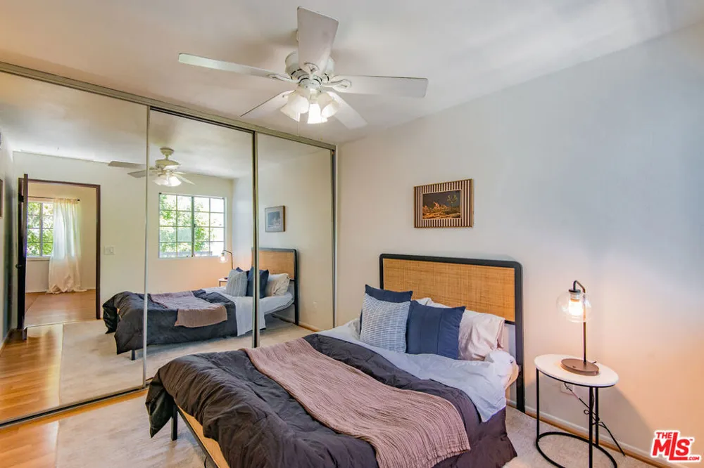 7025 Glade Avenue #24 Canoga Park, CA 91303