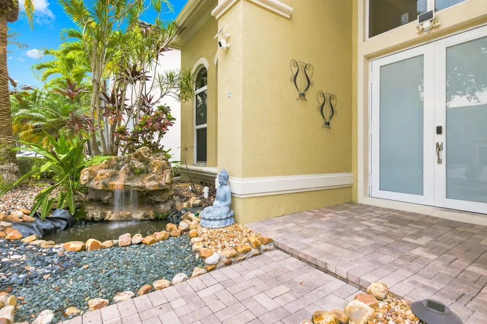 3766 W Gardenia Avenue Weston, FL 33332