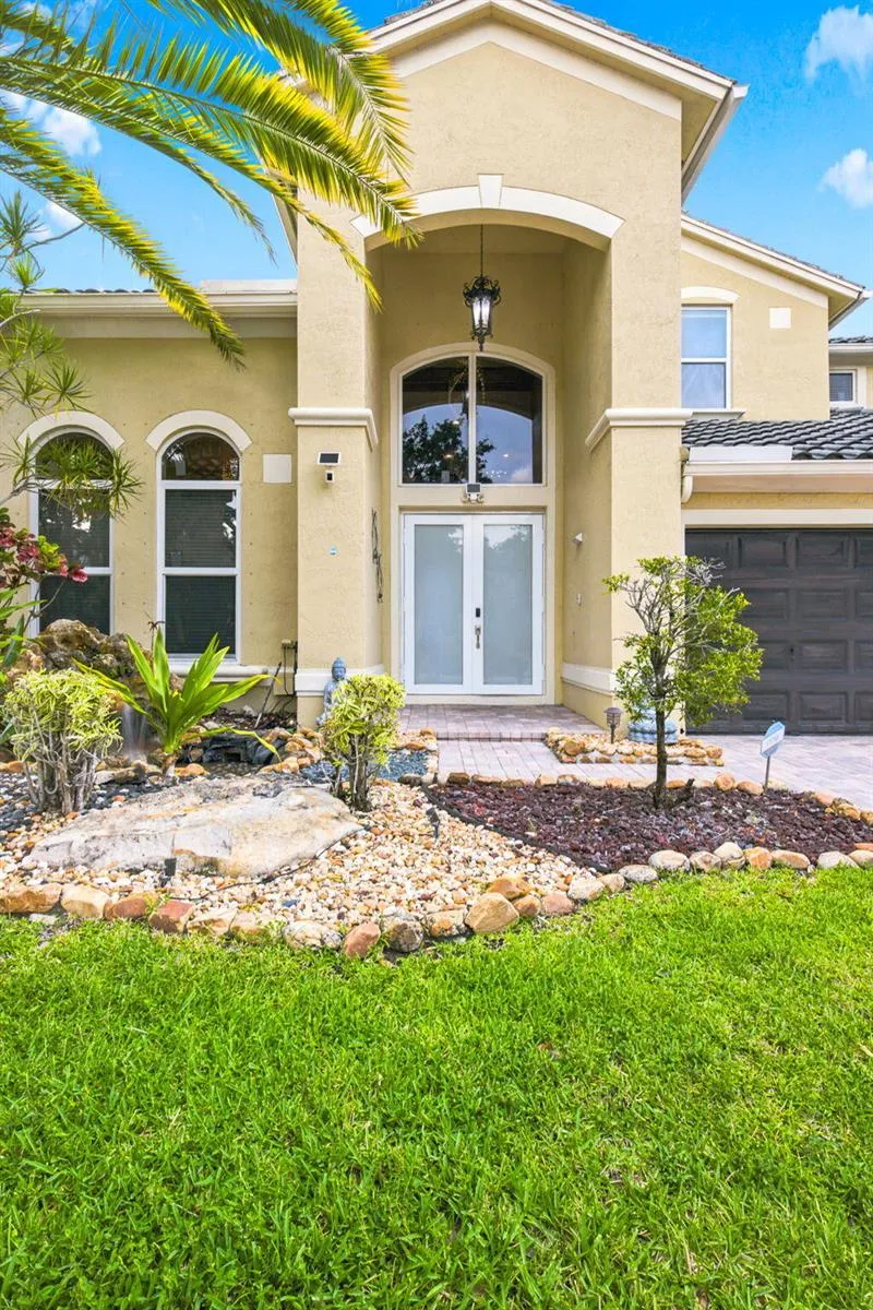 3766 W Gardenia Avenue Weston, FL 33332