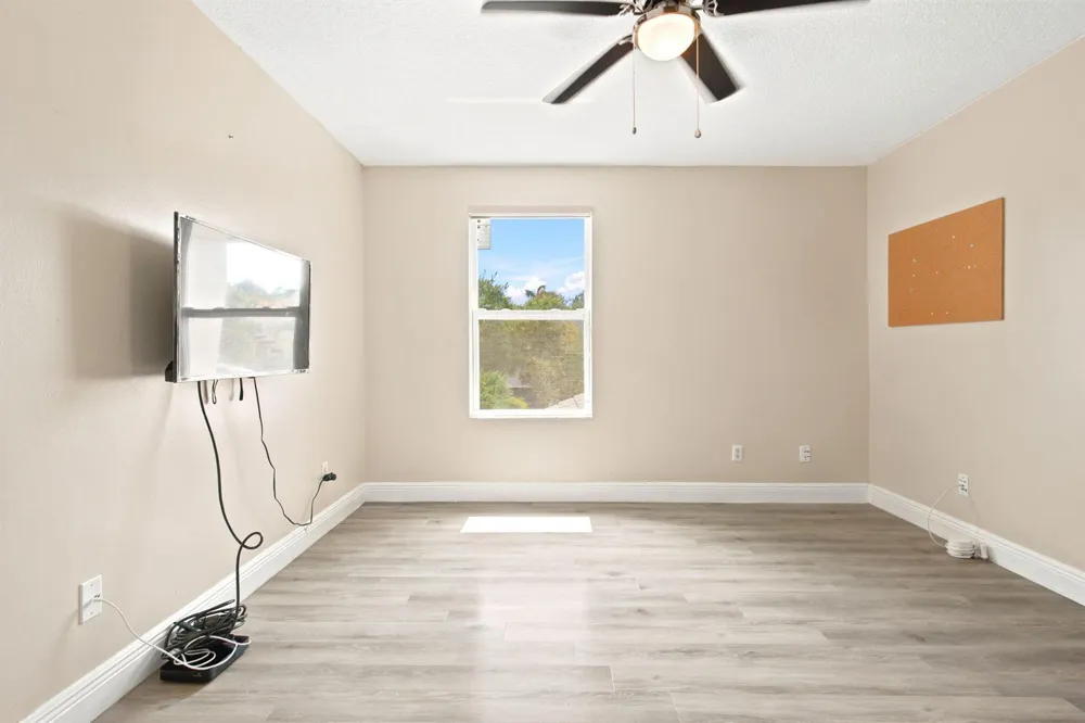 3766 W Gardenia Avenue Weston, FL 33332