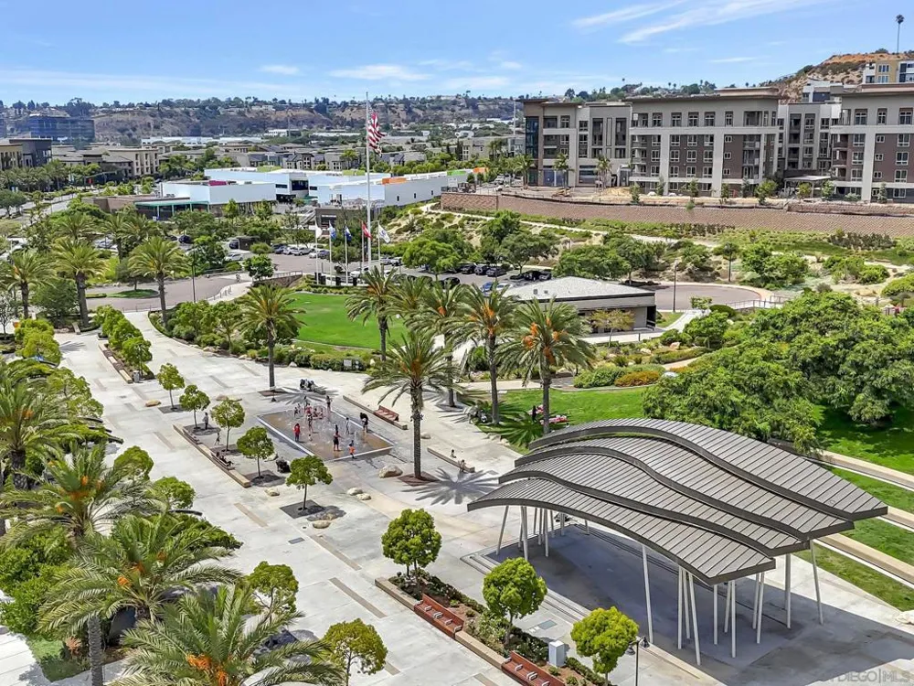 2432 Via Alta San Diego, CA 92108