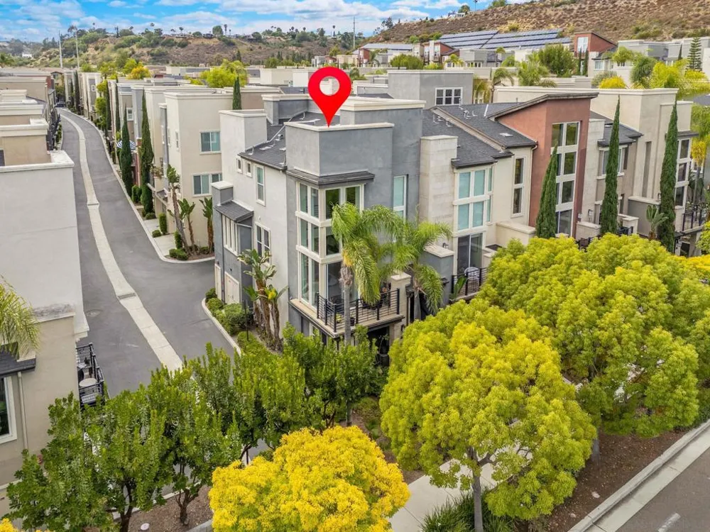 2432 Via Alta San Diego, CA 92108
