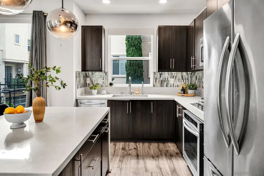 2432 Via Alta San Diego, CA 92108