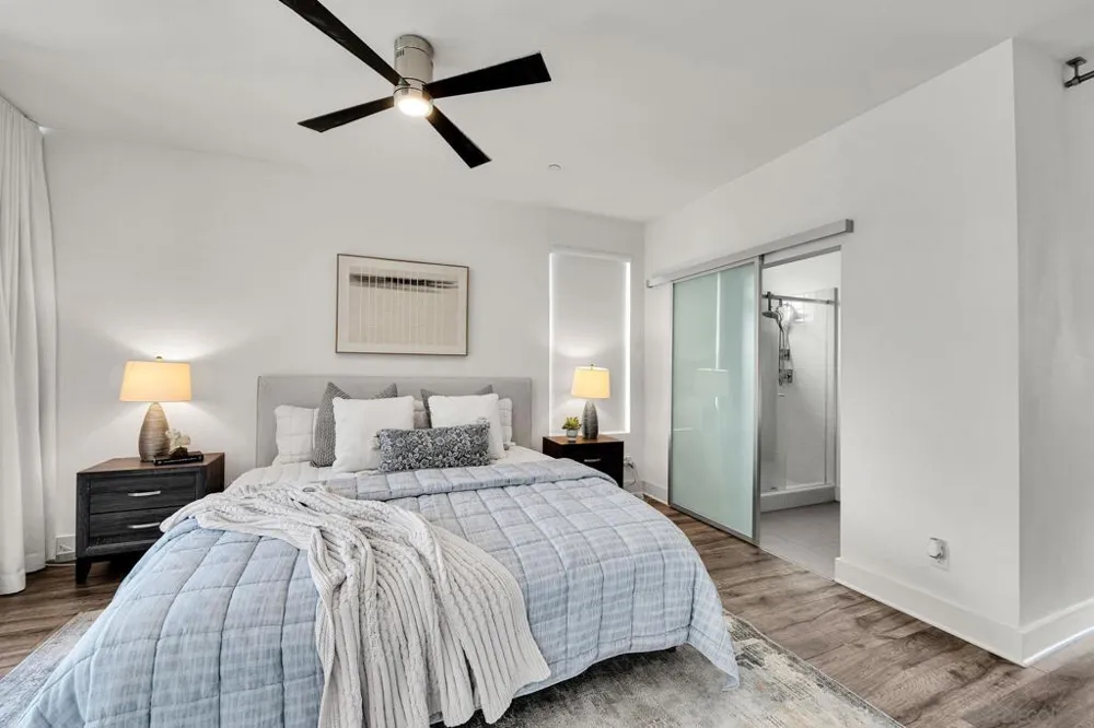 2432 Via Alta San Diego, CA 92108