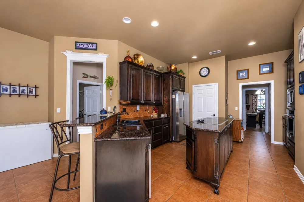 100 Manders Court Runaway Bay, TX 76426
