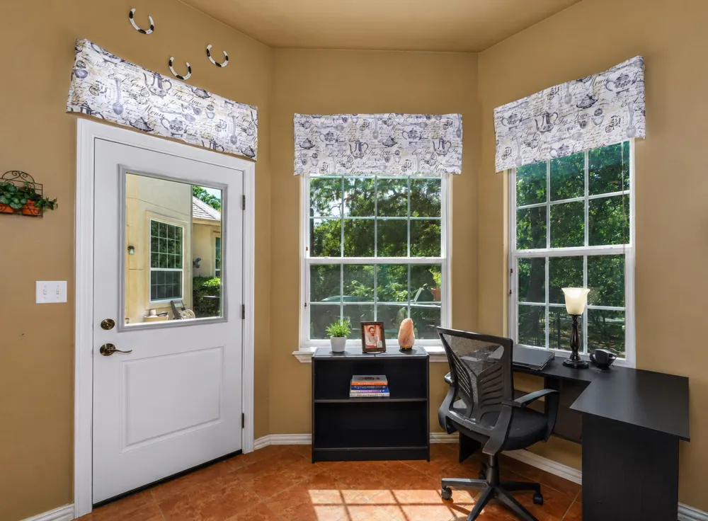 100 Manders Court Runaway Bay, TX 76426