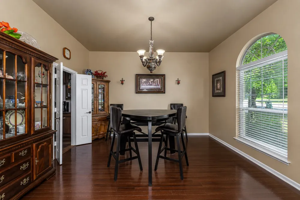 100 Manders Court Runaway Bay, TX 76426