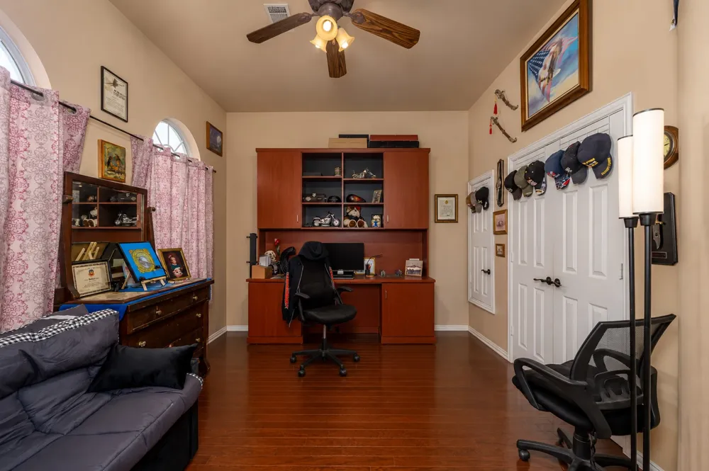 100 Manders Court Runaway Bay, TX 76426