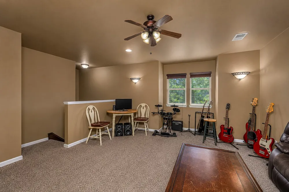 100 Manders Court Runaway Bay, TX 76426