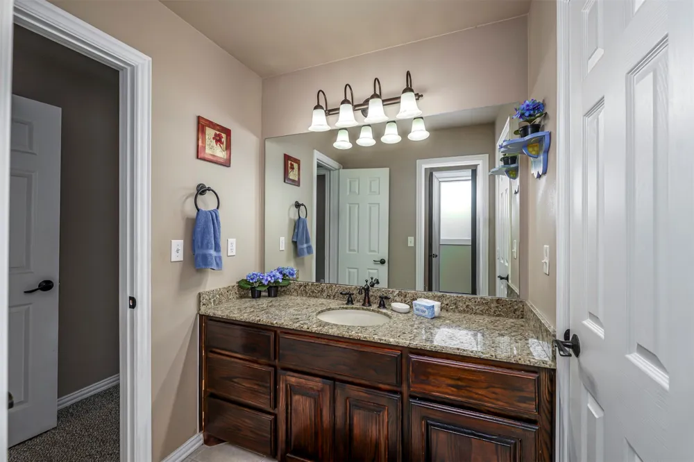 100 Manders Court Runaway Bay, TX 76426