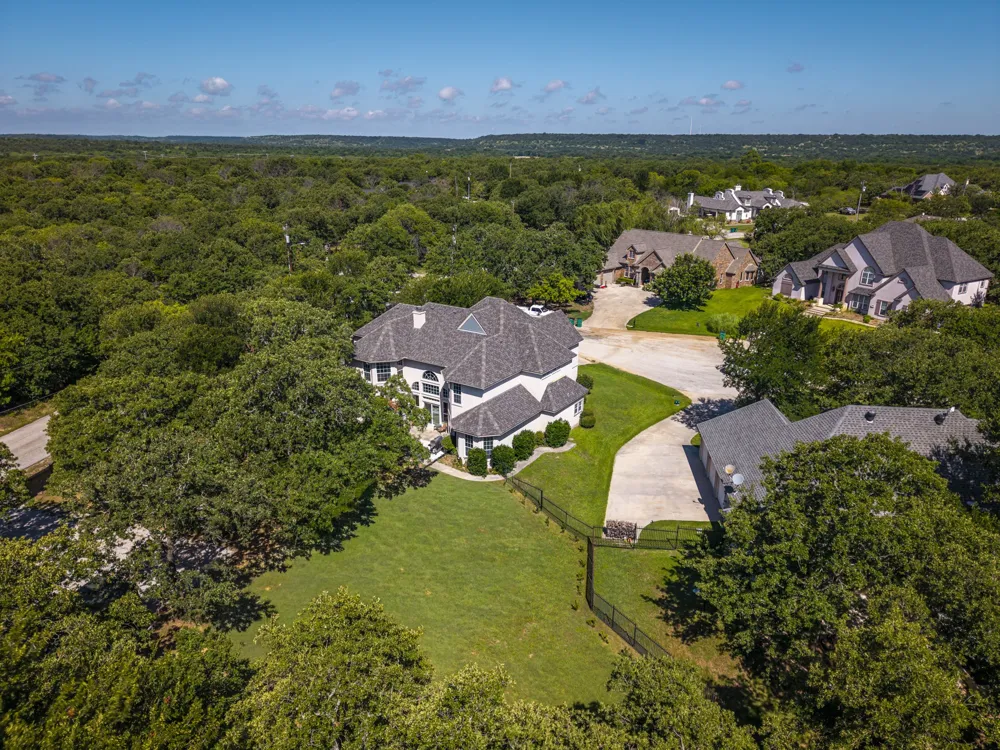 100 Manders Court Runaway Bay, TX 76426