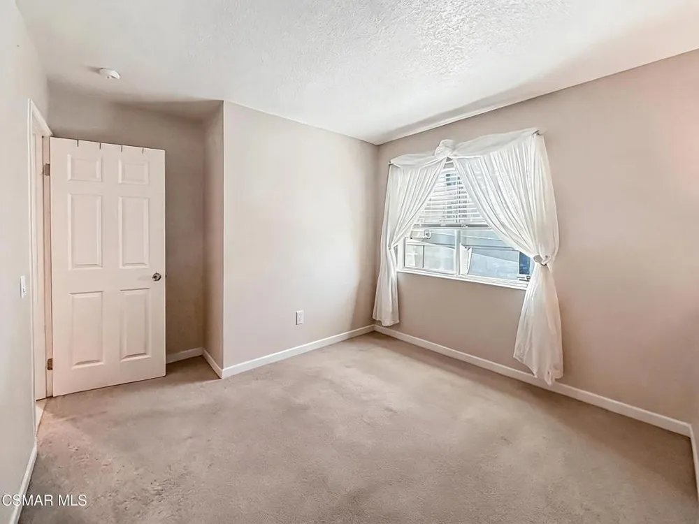 36772 Petra Drive Palmdale, CA 93550