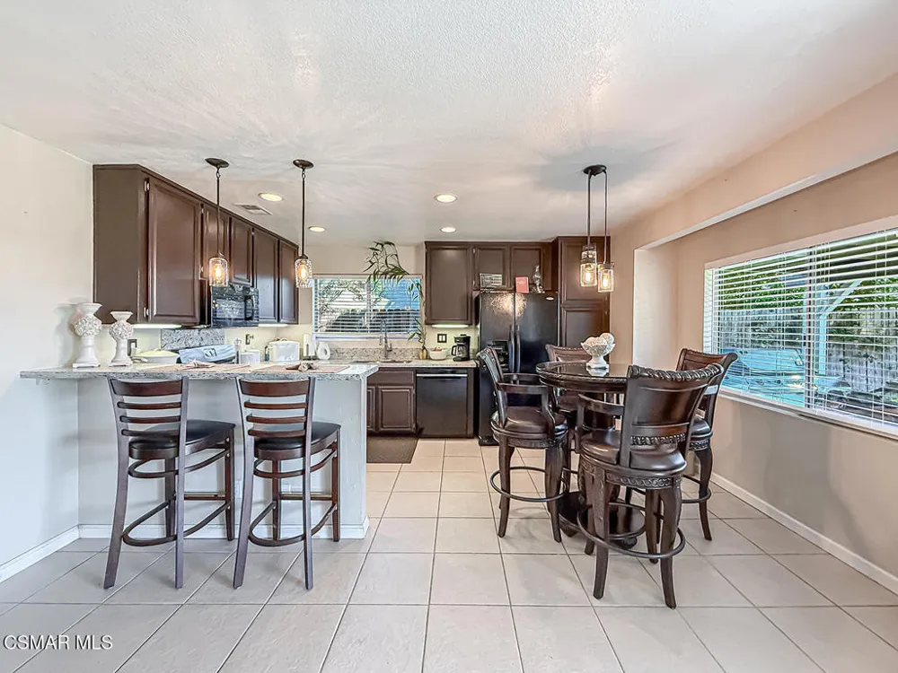 36772 Petra Drive Palmdale, CA 93550