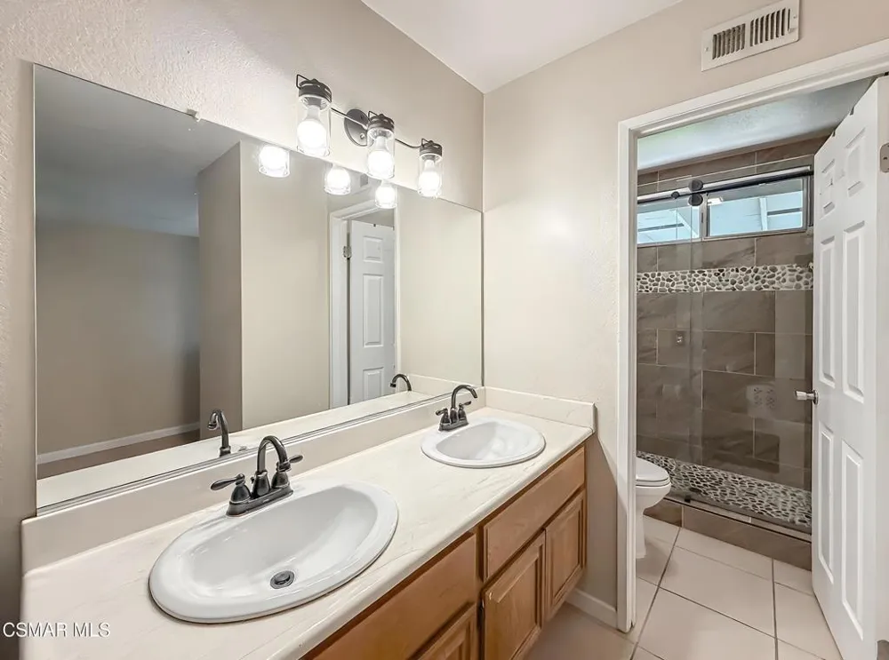 36772 Petra Drive Palmdale, CA 93550