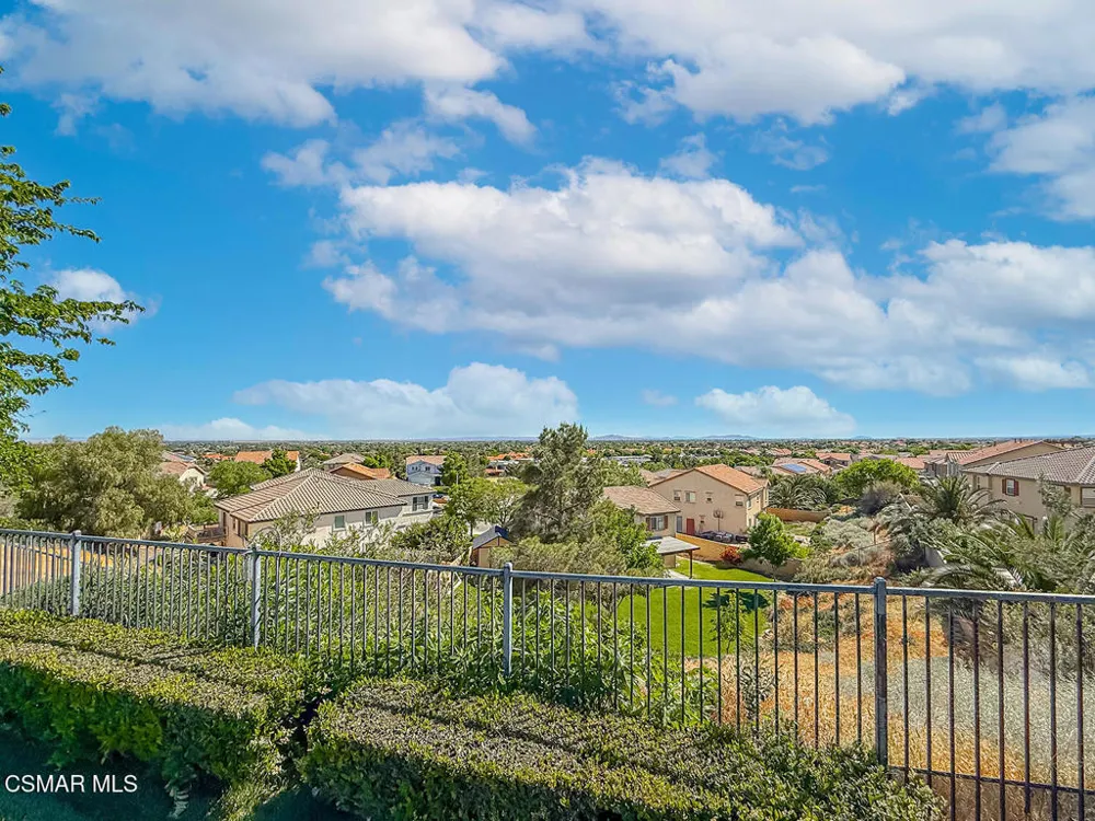 36772 Petra Drive Palmdale, CA 93550
