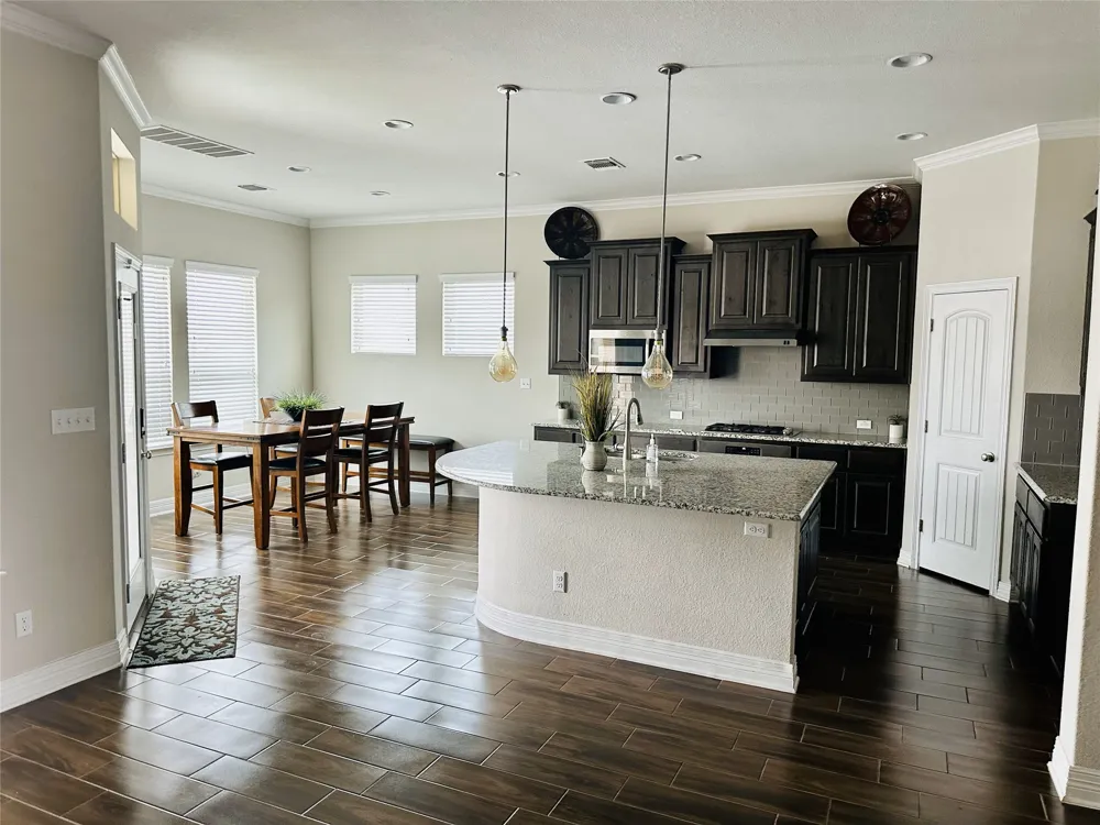 409 Betony Loop Buda, TX 78610