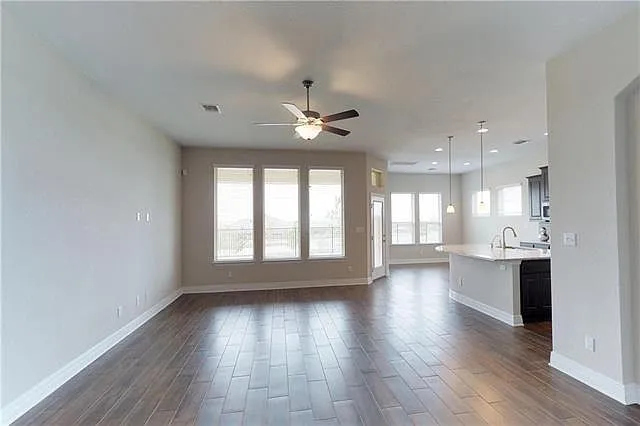 409 Betony Loop Buda, TX 78610