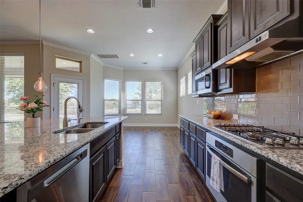 409 Betony Loop Buda, TX 78610