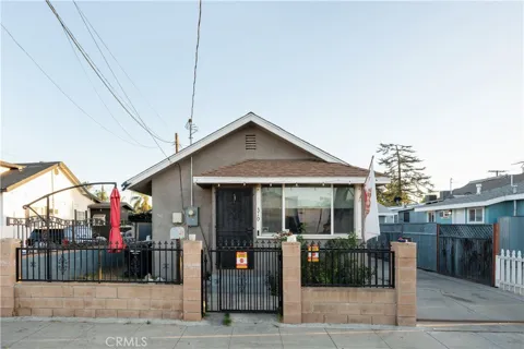 310 E Center
