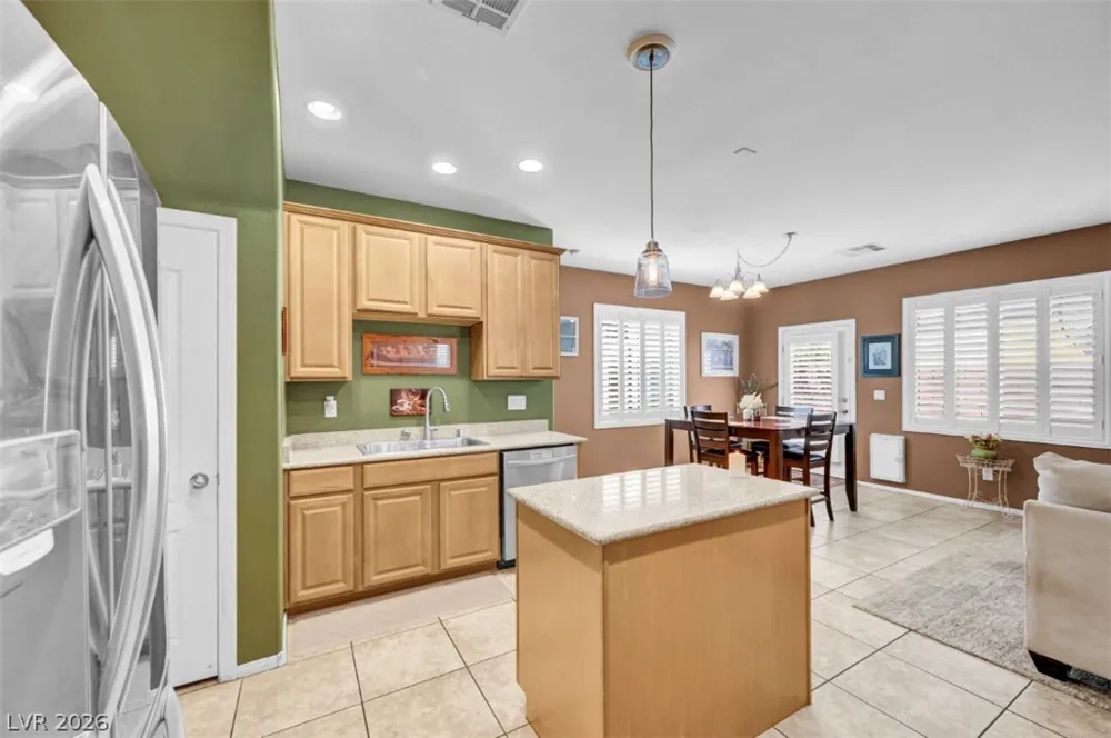 9348 Euphoria Rose Avenue Las Vegas, NV 89166